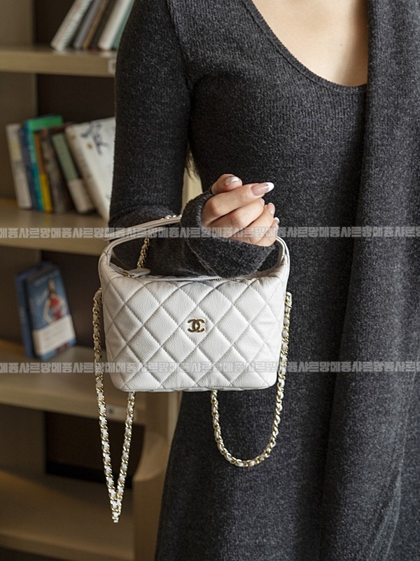샤넬미니체인호보백 20260209-104354-004루.jpg