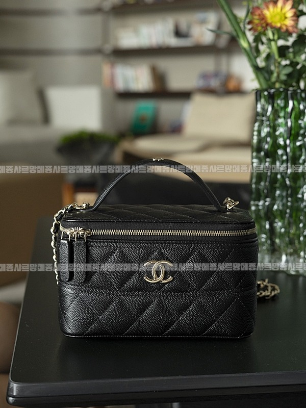 샤넬25P탑핸들베니티케이스 20260209-111926-019루.jpg