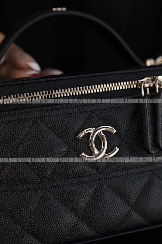 샤넬25P탑핸들베니티케이스 20260209-111927-025루.jpg