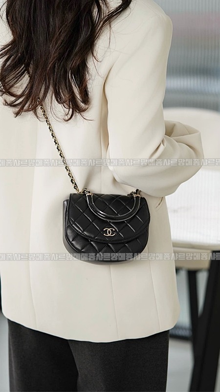 샤넬25C체인클러치크로스백 20260209-144729-001루.jpg