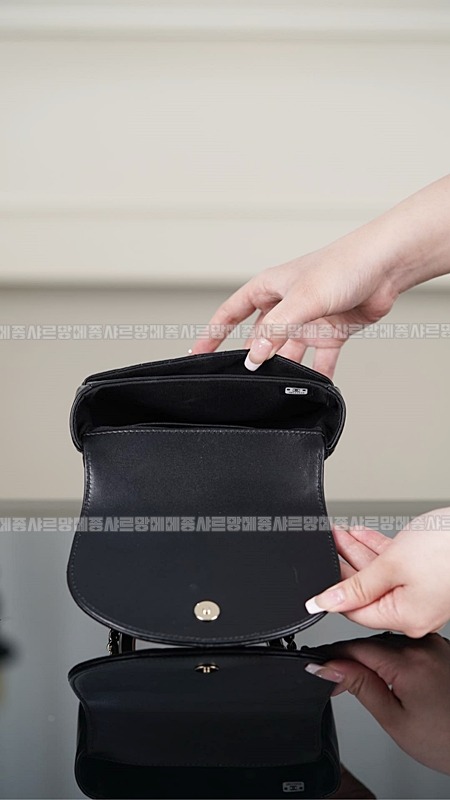 샤넬25C체인클러치크로스백 20260209-144731-017루.jpg