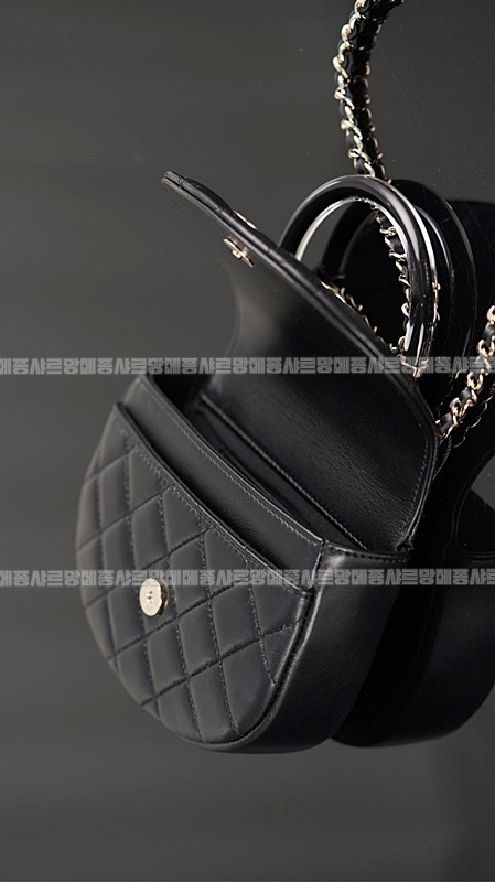 샤넬25C체인클러치크로스백 20260209-144733-037루.jpg