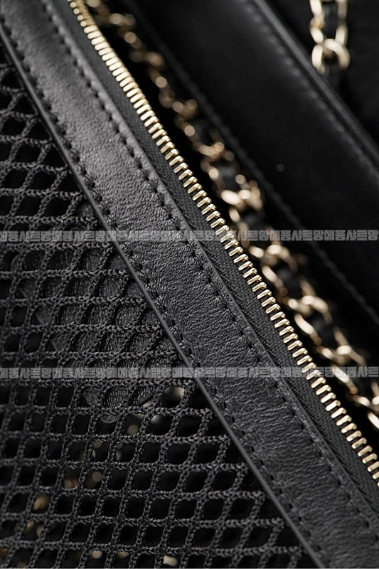 샤넬메쉬샤이니램스킨체인호보백 20260209-152020-022루.jpg