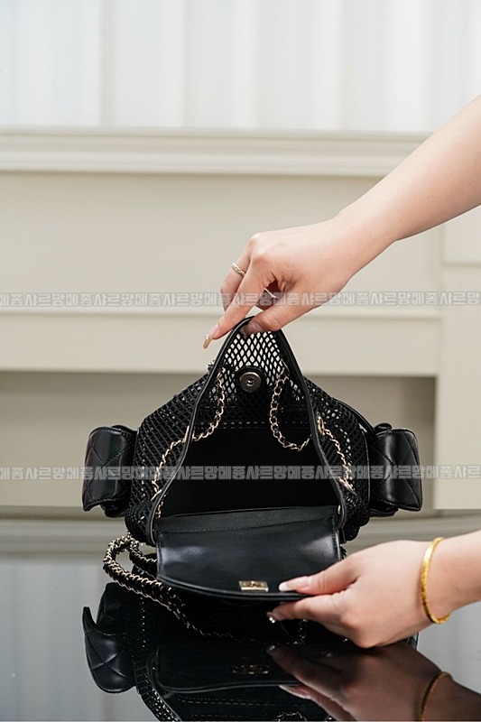 샤넬마틀라세블랙램스킨백팩 20260209-154406-011루.jpg