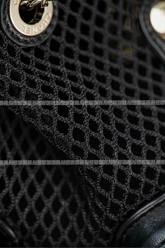 샤넬마틀라세블랙램스킨백팩 20260209-154407-013루.jpg