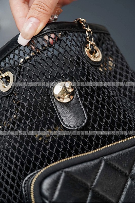 샤넬마틀라세블랙램스킨백팩 20260209-154407-016루.jpg