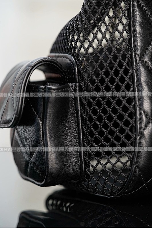 샤넬마틀라세블랙램스킨백팩 20260209-154408-021루.jpg