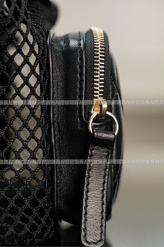 샤넬마틀라세블랙램스킨백팩 20260209-154408-026루.jpg