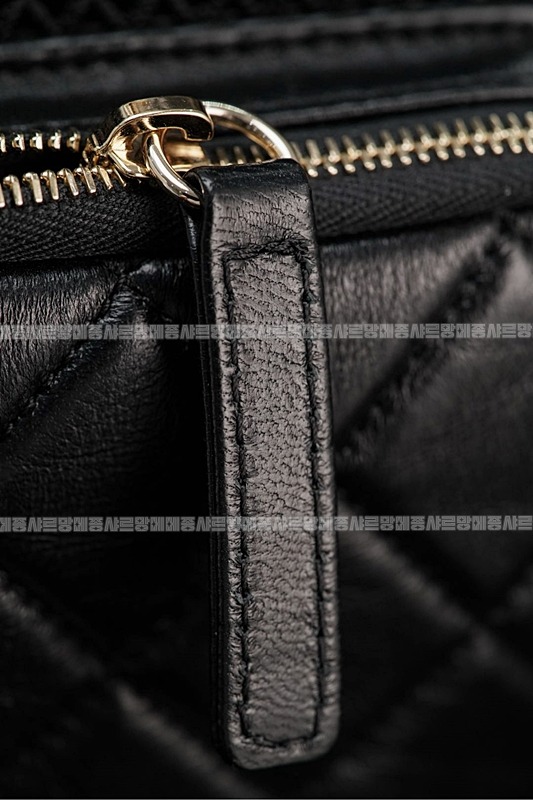 샤넬마틀라세블랙램스킨백팩 20260209-154409-030루.jpg