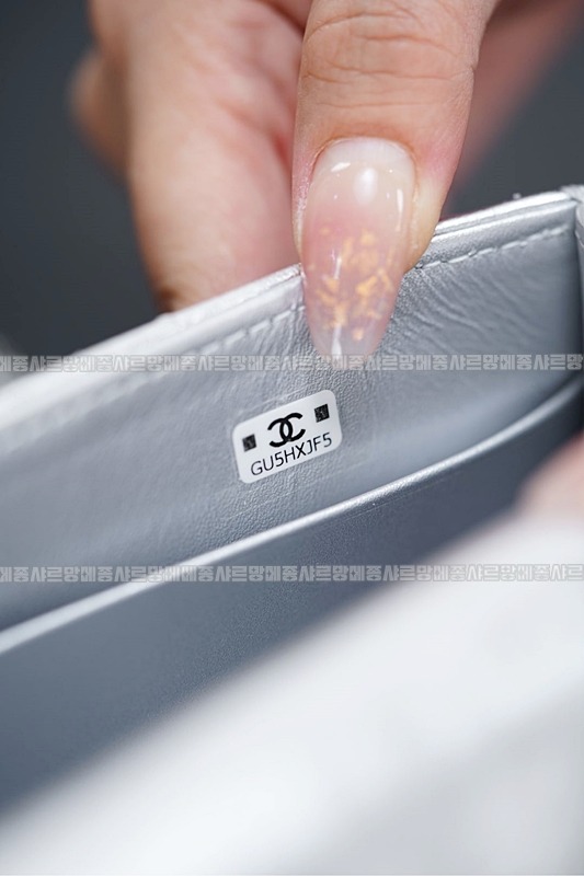 샤넬실버메탈릭탑핸들백 20260209-160902-029루.jpg