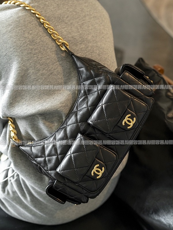 샤넬크루즈포켓호보백 20260210-110042-004루.jpg