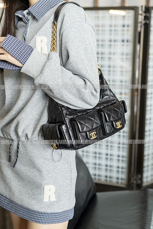 샤넬크루즈포켓호보백 20260210-110042-007루.jpg