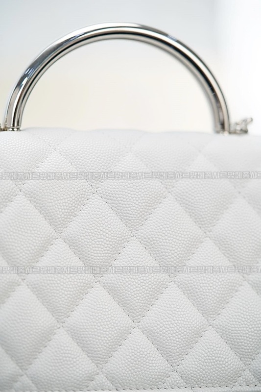 샤넬탑핸들체인클러치 20260210-121925-023루.jpg