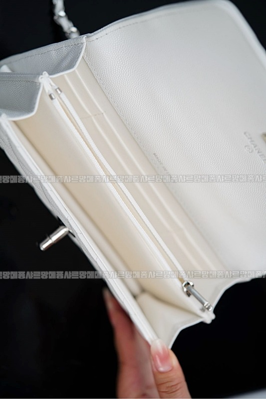 샤넬탑핸들체인클러치 20260210-121928-041루.jpg