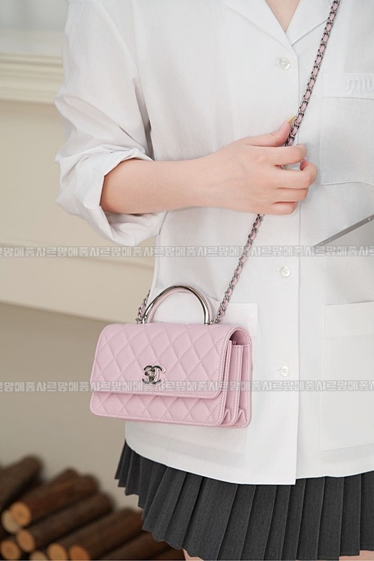 샤넬탑핸들체인클러치 20260210-122358-001루.jpg