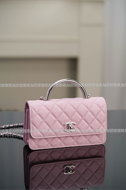 샤넬탑핸들체인클러치 20260210-122358-004루.jpg