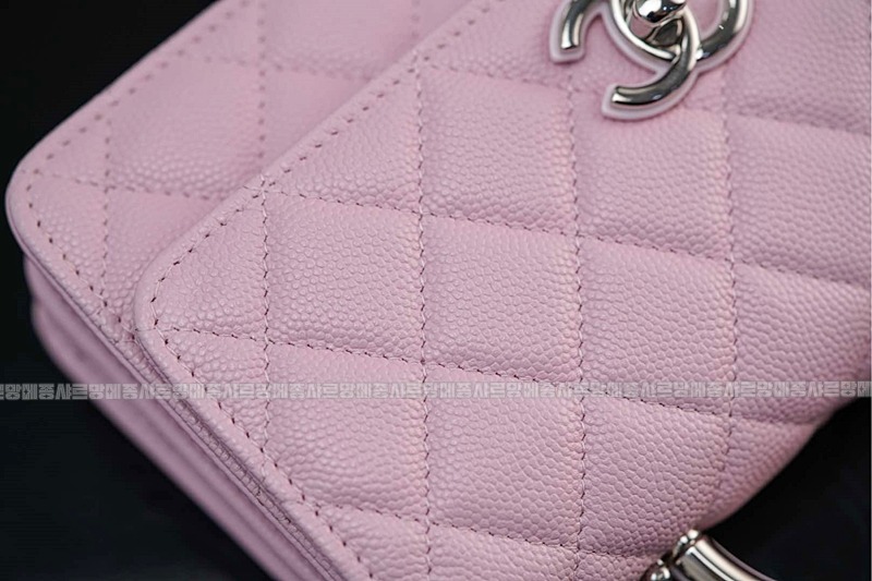 샤넬탑핸들체인클러치 20260210-122400-017루.jpg