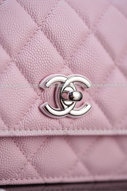 샤넬탑핸들체인클러치 20260210-122403-040루.jpg