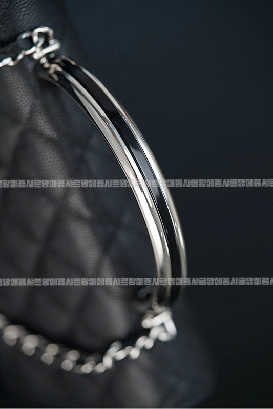 샤넬탑핸들체인클러치 20260210-122817-022루.jpg