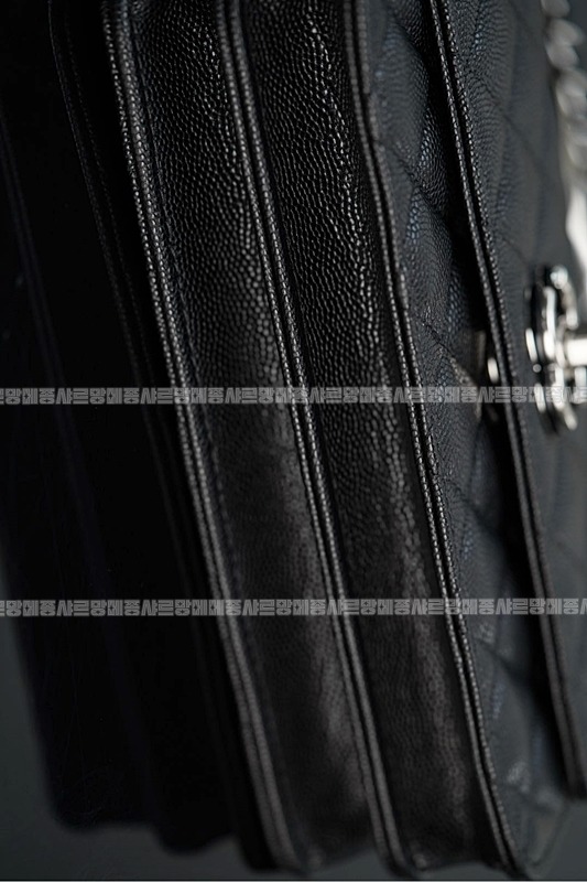 샤넬탑핸들체인클러치 20260210-122819-030루.jpg