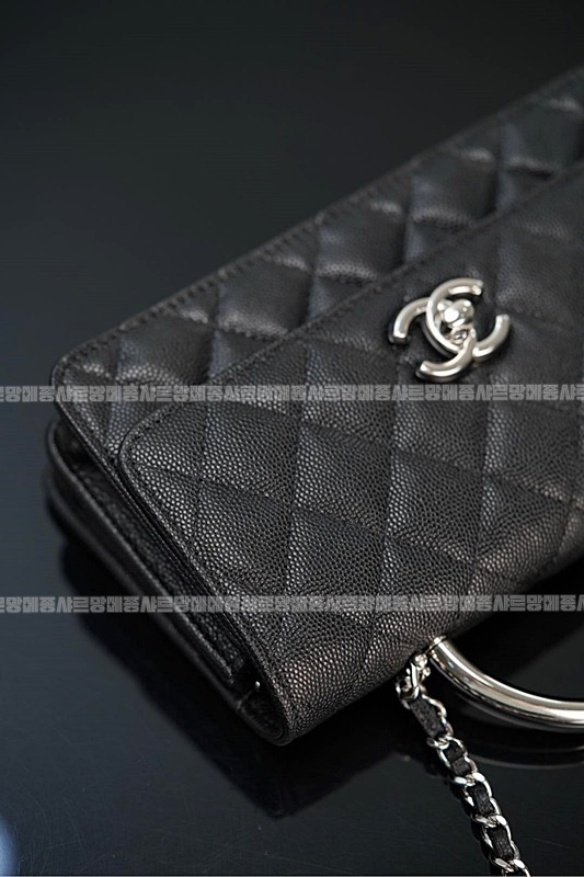 샤넬탑핸들체인클러치 20260210-122819-031루.jpg