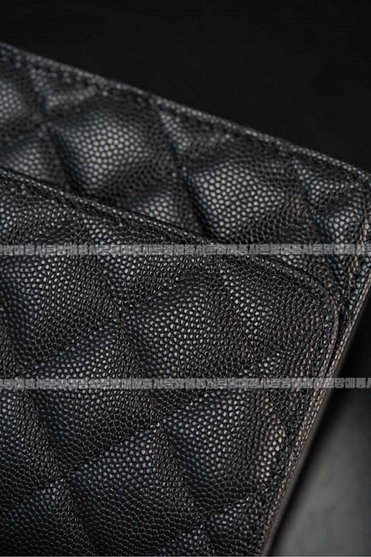 샤넬탑핸들체인클러치 20260210-122821-039루.jpg