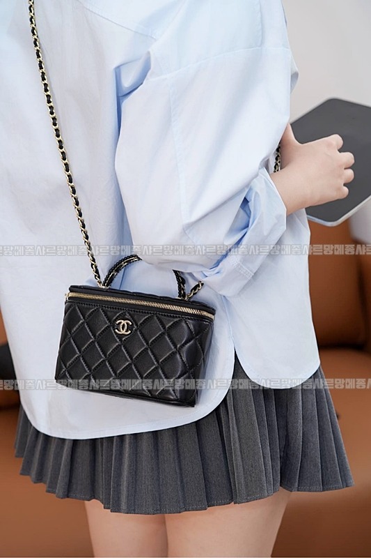 샤넬램스킨베니티금장 20260210-131732-001루.jpg