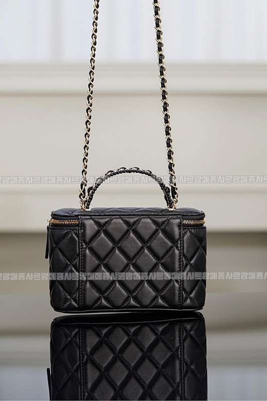 샤넬램스킨베니티금장 20260210-131734-011루.jpg