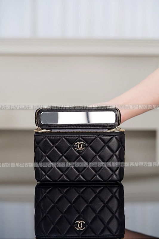 샤넬램스킨베니티금장 20260210-131734-016루.jpg