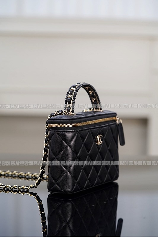 샤넬램스킨베니티금장 20260210-131734-015루.jpg