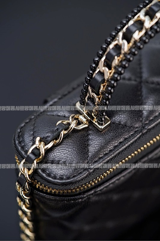 샤넬램스킨베니티금장 20260210-131735-022루.jpg