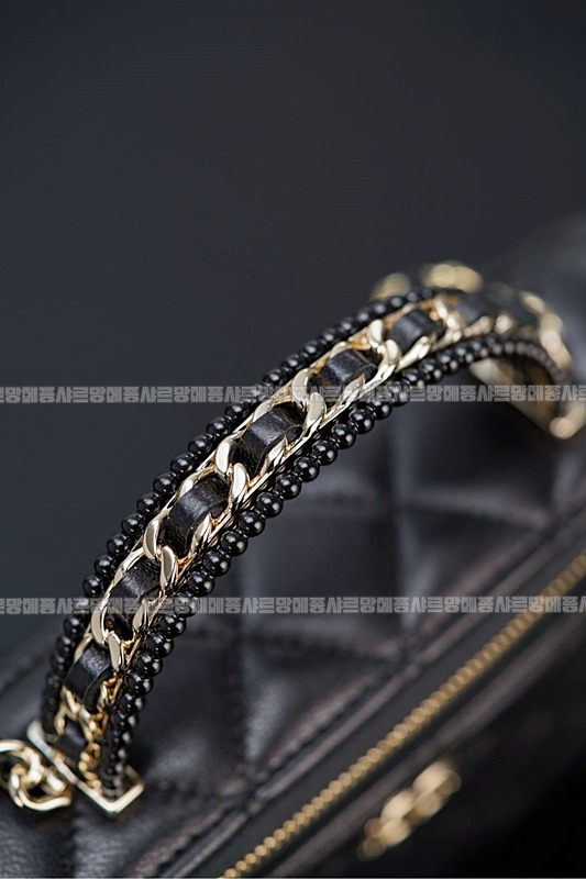 샤넬램스킨베니티금장 20260210-131736-025루.jpg