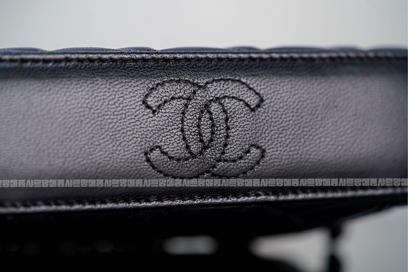 샤넬램스킨베니티금장 20260210-131736-028루.jpg