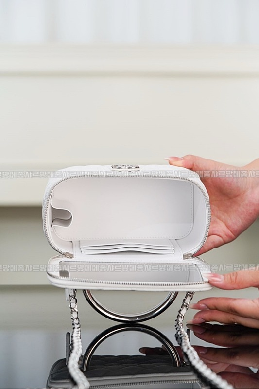 샤넬탑핸들베니티백 20260210-133022-017루.jpg