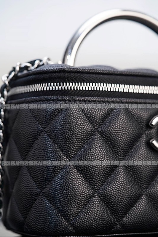 샤넬탑핸들베니티백 20260210-134634-031루.jpg