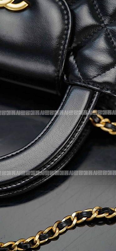 샤넬켈리라지쇼핑백23K 20260210-143227-025루.jpg