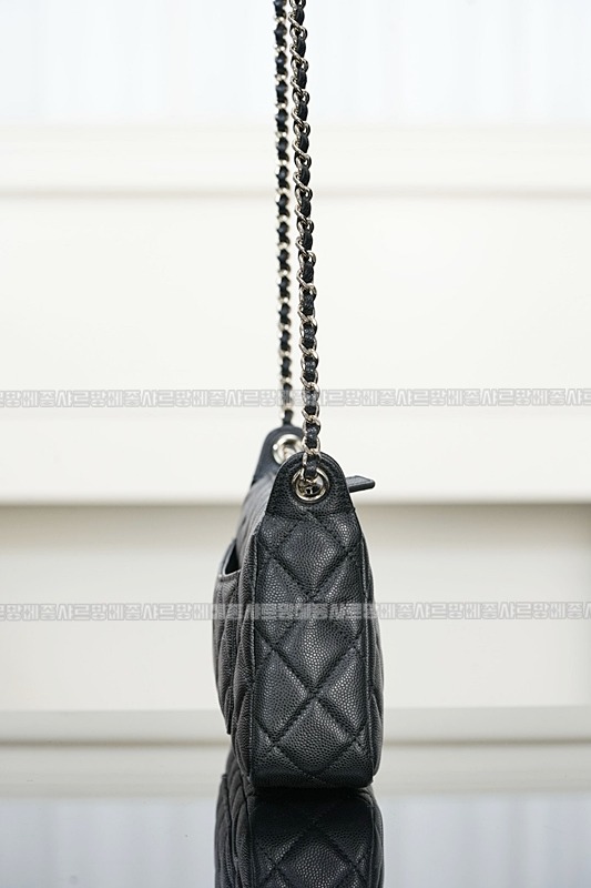 샤넬캐비어퀄팅체인퍼스위드체인 20260210-150651-016루.jpg