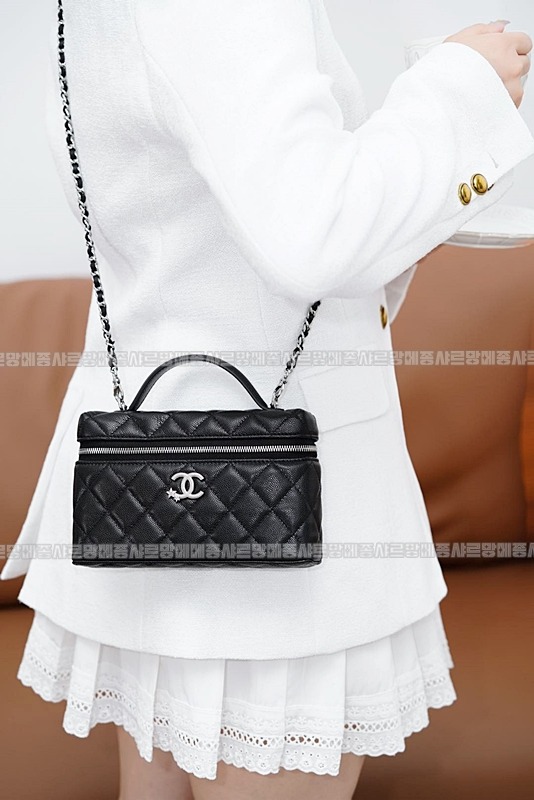 샤넬23B체인코스메틱케이스 20260210-154500-006루.jpg