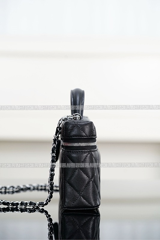 샤넬23B체인코스메틱케이스 20260210-154501-018루.jpg