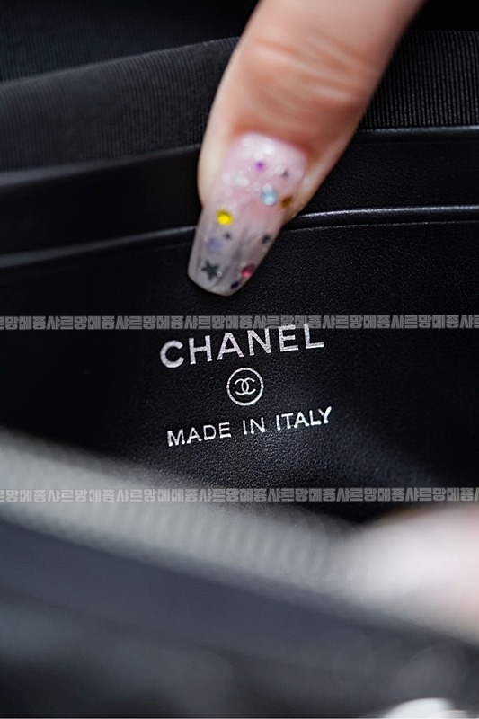 샤넬23B체인코스메틱케이스 20260210-154502-020루.jpg