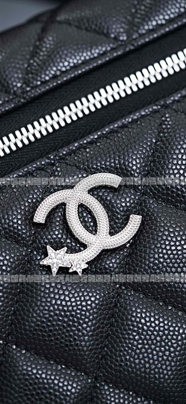 샤넬23B체인코스메틱케이스 20260210-154502-025루.jpg