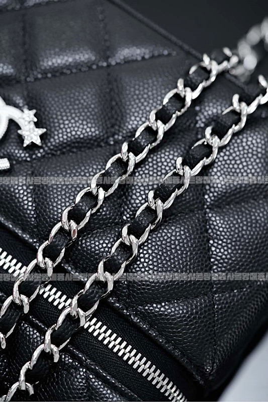 샤넬23B체인코스메틱케이스 20260210-154503-030루.jpg