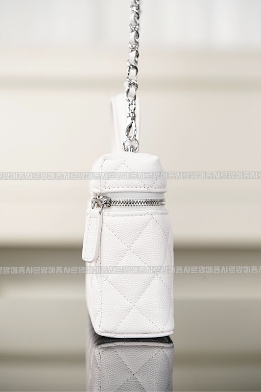 샤넬23B체인코스메틱케이스 20260210-154925-012루.jpg