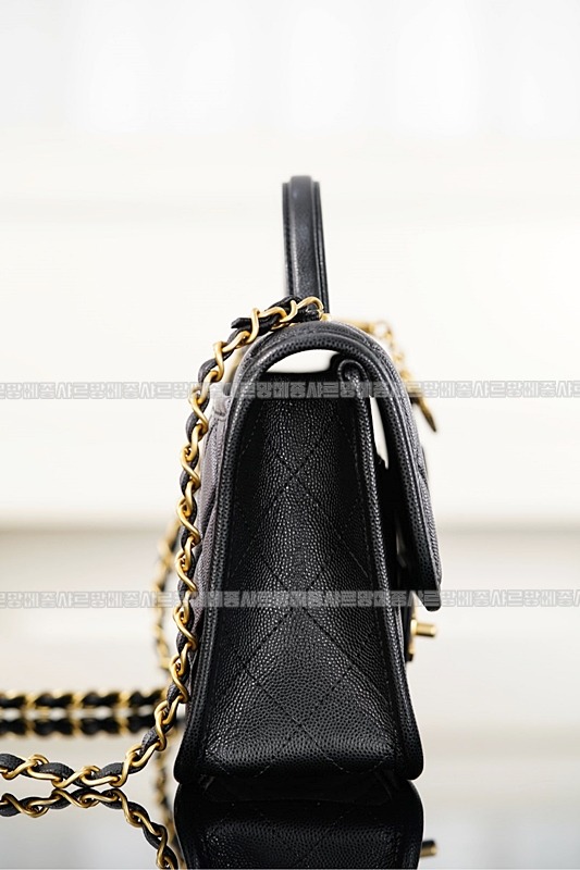 샤넬핸들장식의플랩백 20260210-164713-017루.jpg