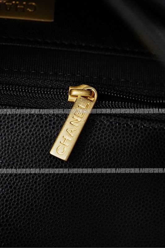 샤넬핸들장식의플랩백 20260210-164714-024루.jpg