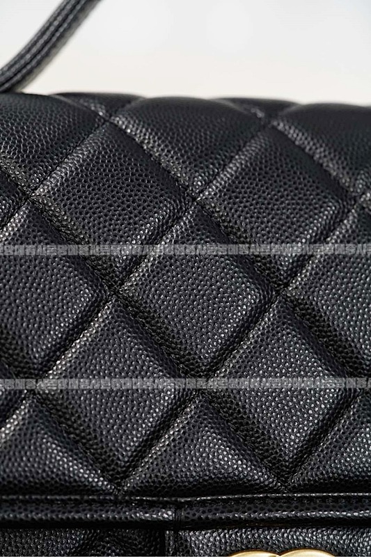 샤넬핸들장식의플랩백 20260210-164714-026루.jpg