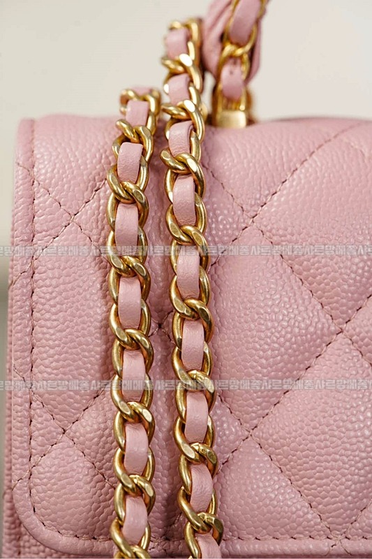 샤넬클래식탑핸들스몰플랩백 20260211-095917-027루.jpg