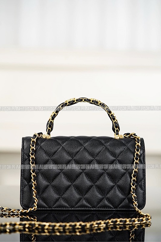 샤넬클래식탑핸들스몰플랩백 20260211-100411-011루.jpg