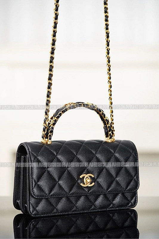 샤넬클래식탑핸들스몰플랩백 20260211-100412-014루.jpg