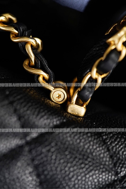 샤넬클래식탑핸들스몰플랩백 20260211-100415-028루.jpg